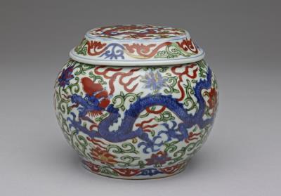 图片[2]-Tea caddy in wucai enamels with dragons and lotuses decor, Ming dynasty, Wanli reign (1573-1620)-China Archive